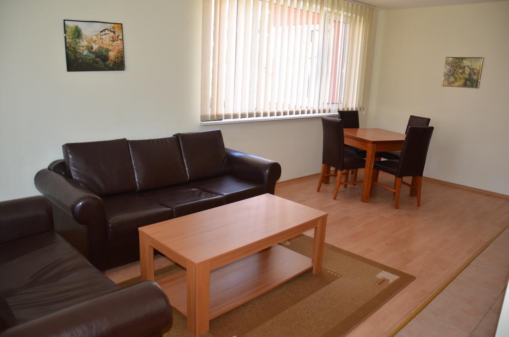 Single Private Apartments In Marina View Fort Beach Sveti Vlas Bagian luar foto